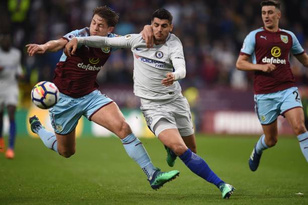 感到不滿 感到不滿